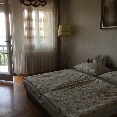 Roza Apartmanhaz Appartement